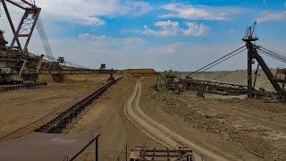 Giant machines. The work walking bucket wheel excavators . Роторные экскаваторы ЭРШР-5000 и ЭР-5250